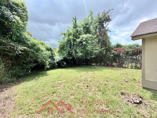 Photo - 4505 Villagreen Dr