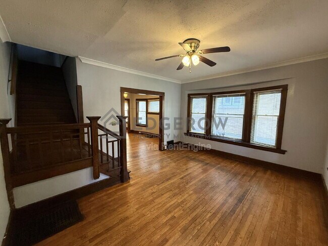 Photo - 567 Paris Ave SE