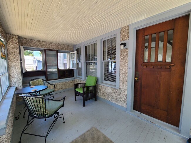 Photo - Utilities included with fully furnished 2 ...