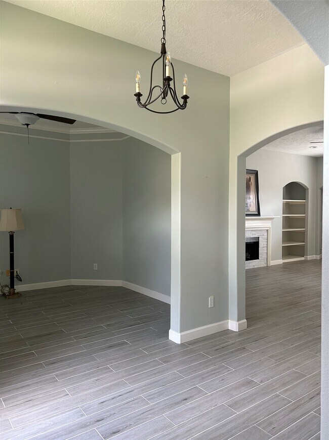 Photo - 18419 Autumn Park Dr