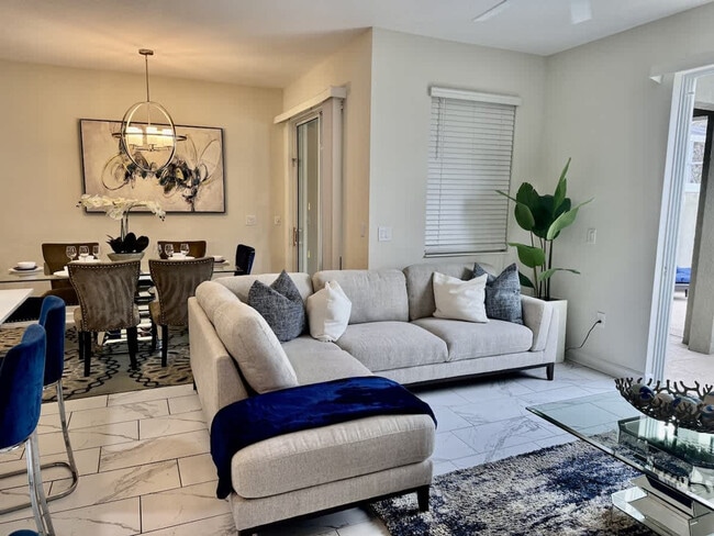 Building Photo - 404 Ocean Course Ave