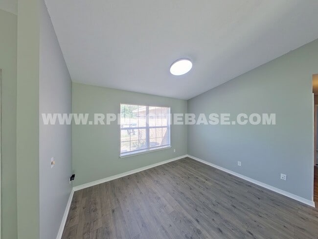 Photo - 1326 Jeffrine Dr