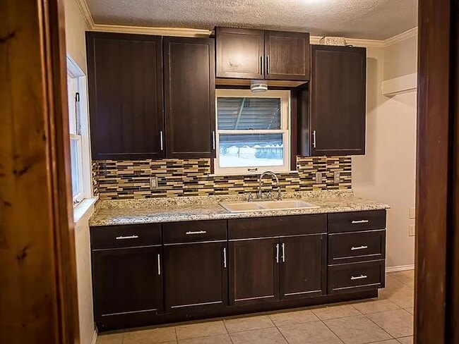 Photo - 715-723 W Cannon St Apartamentos