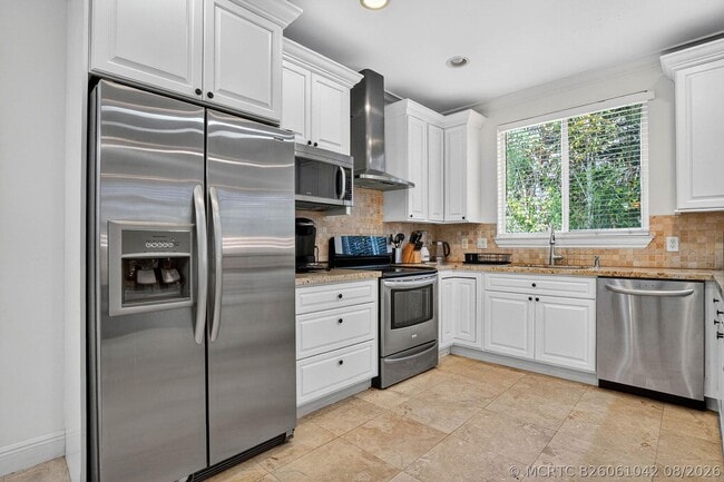 Photo - 1705 NE 11th St