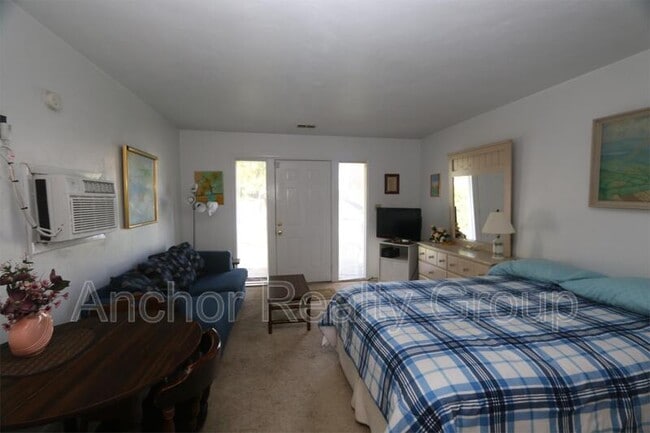 Photo - 214B-2 57th Street