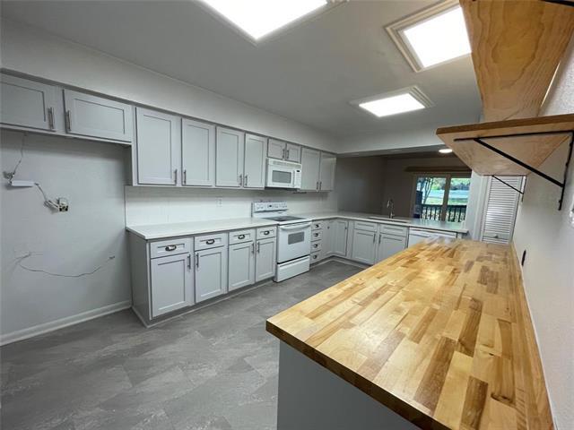 Photo - 2976 Buttonwood Dr