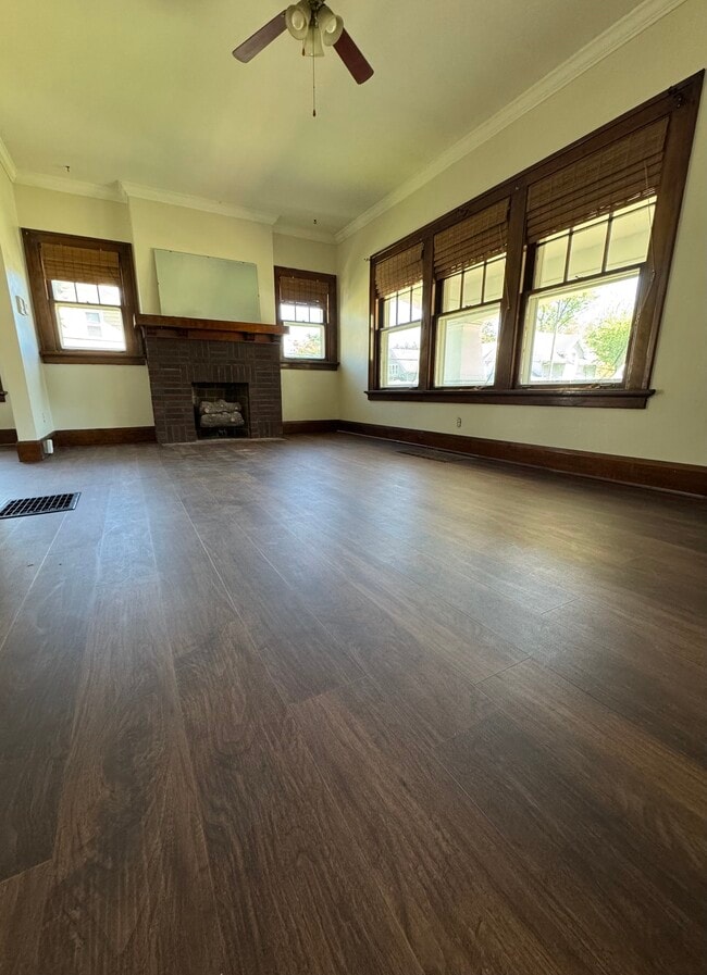 Photo - 702 Colima Dr