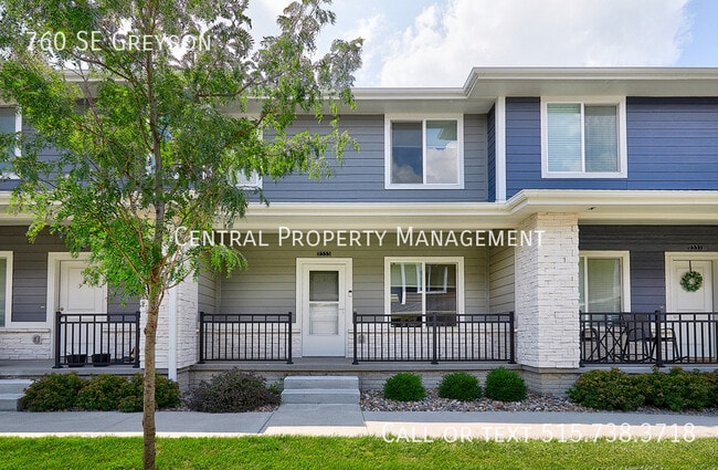 Building Photo - 760 SE Greyson-