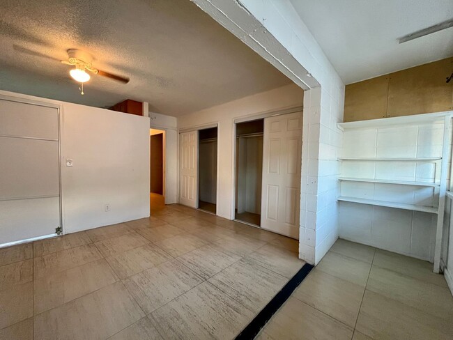 Photo - Waikiki: 1 Bed, 1 Bath/Studio for Rent Unidad 302