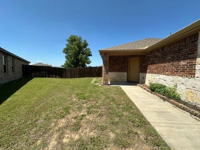 1202 Meadow Wood Ct