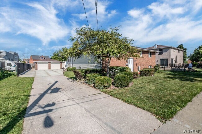 Photo - 28 Mead St