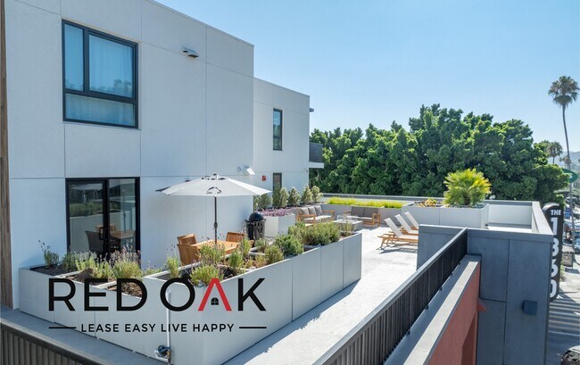 Photo - Sun-Drenched One Bedroom with Recessed Lig... Unidad 216