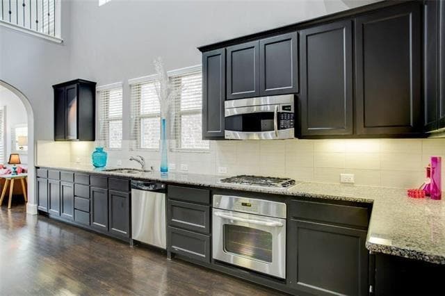 Photo - 2221 Longwood Dr