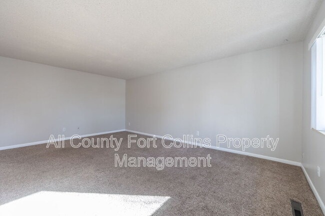 Photo - 2812 Parklake Dr