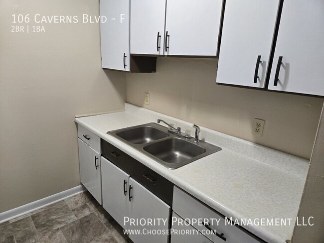 Photo - 106 Caverns Blvd