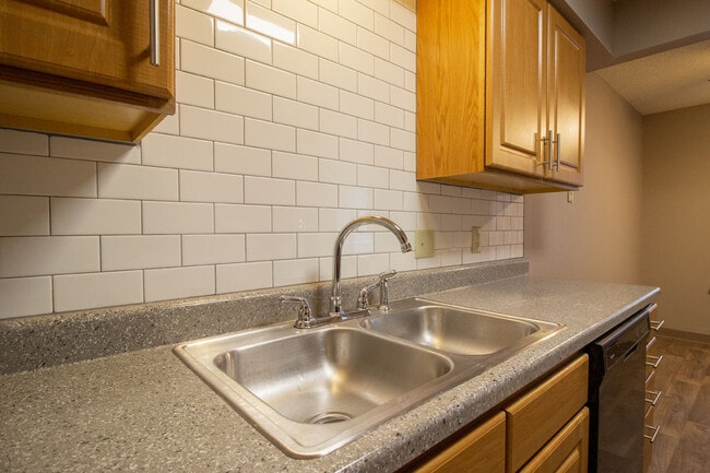 Updated Kitchen at Delaware Crossing