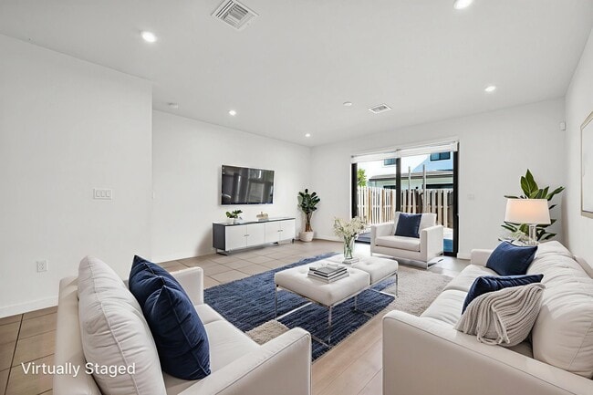 Photo - 10817 SW 233rd St