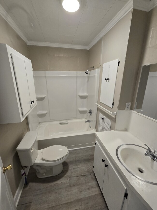 Photo - 137 Marshall Cir