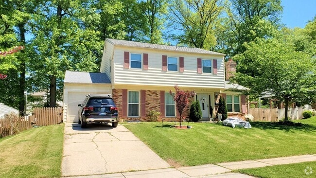 Building Photo - Premium Renovation Inside a Wonderfully Sp... Rental
