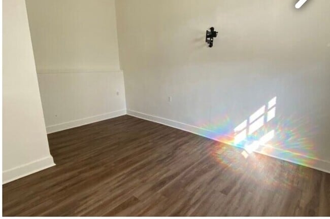 1300 Gov Nicholls Unit 1A
