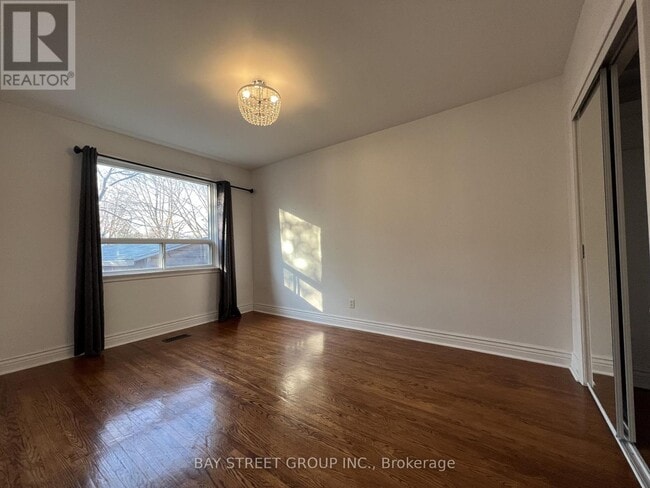 Photo - 382 Blue Grass Blvd