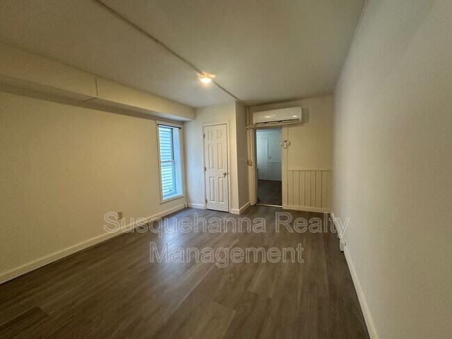 Photo - 518 W Main St Unit 1st Floor