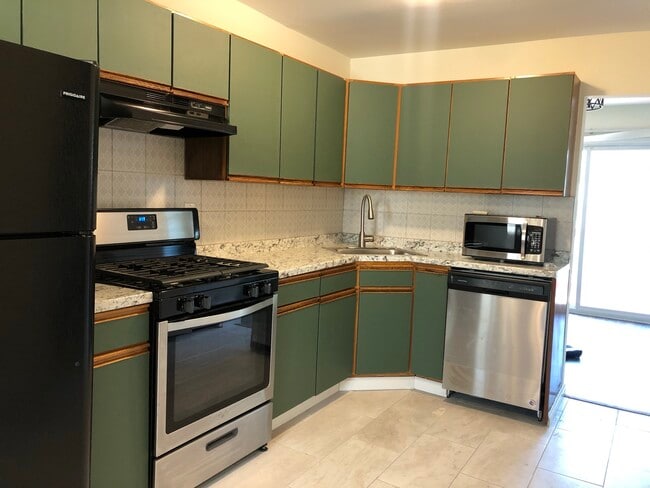 Photo - 10 Lake Ave Unidad #3B