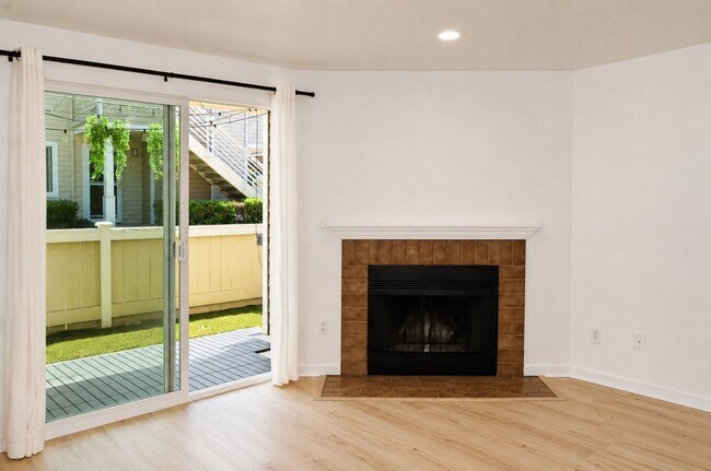 Photo - 21301 52nd Ave W Unidad Apt B106