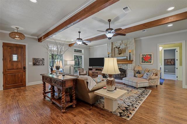 Photo - 107 Jenkins Bluff