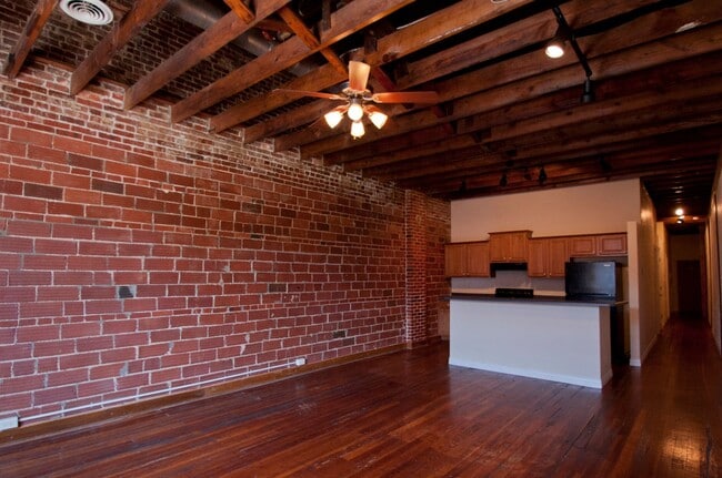 Building Photo - Palace Hotel 201 Unit PH 201