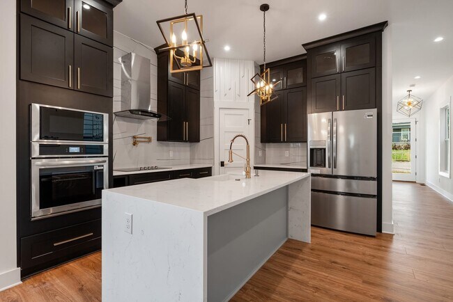 Photo - 151 Fain St