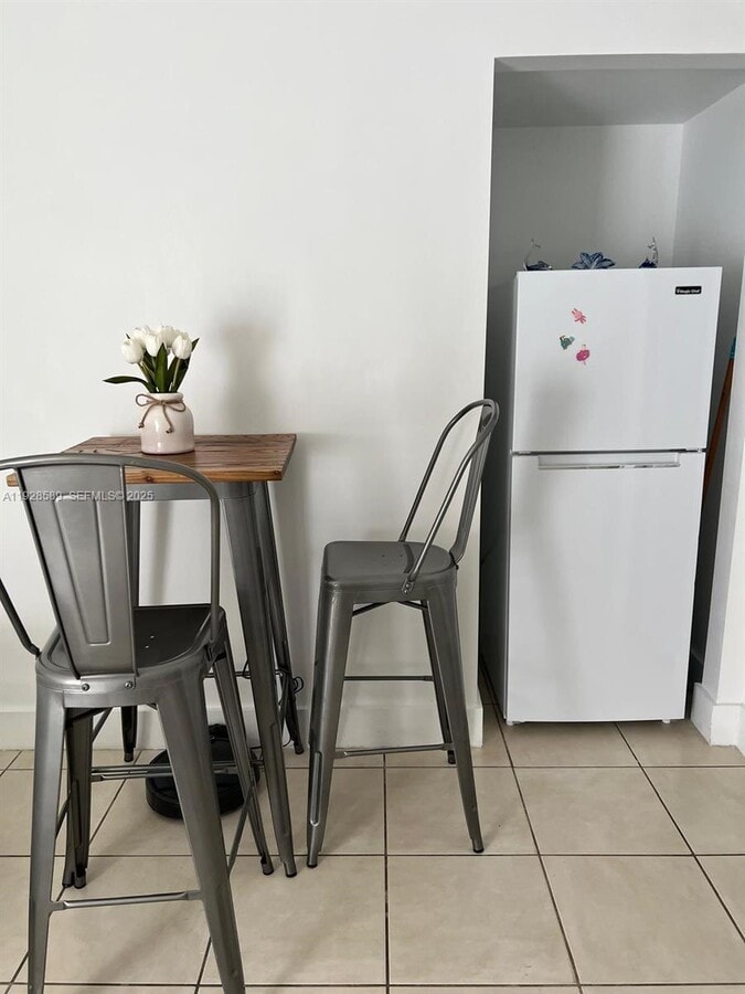 Photo - 120 NW 10th Ave Unidad 4