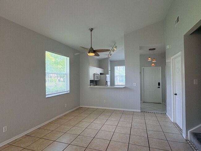 Photo - 3/2.5 Townhome in Fort Myers for Rent