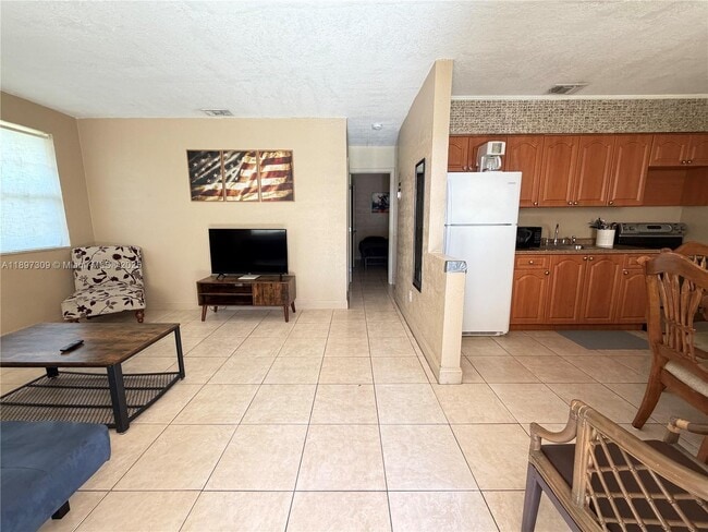 Photo - 212 SW 2nd Terrace Unit 2