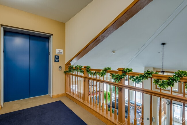 Ascensores - Water Tower View Apartments