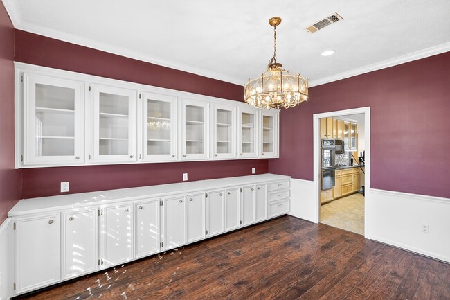 Photo - 207 Hearthstone Cir