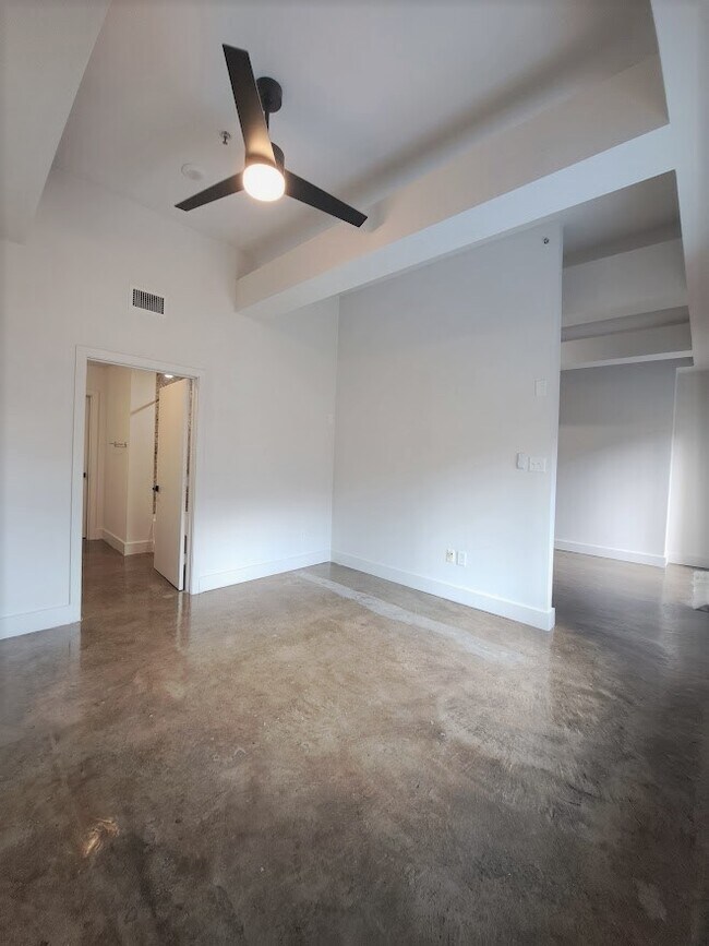 Photo - Dallas Power and Lights Lofts