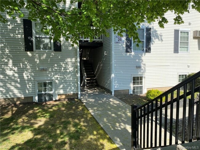 Photo - 25 Lexington Hills Rd Unit 7