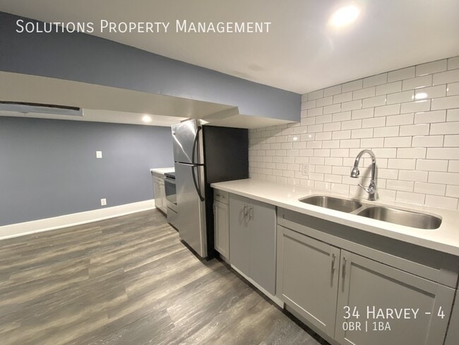 Building Photo - 34 Harvey St Unit 4