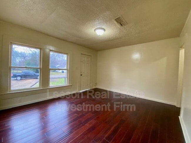 Photo - 224 Adair St