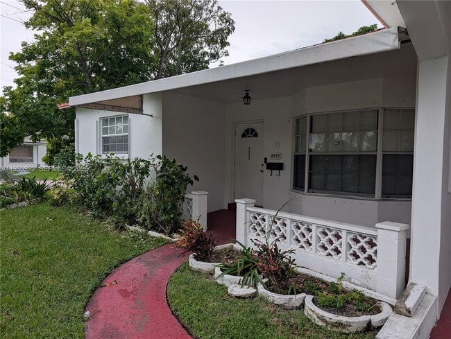 4550 NW 43rd St