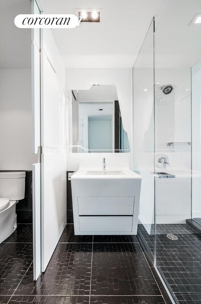 Photo - 123 Washington St