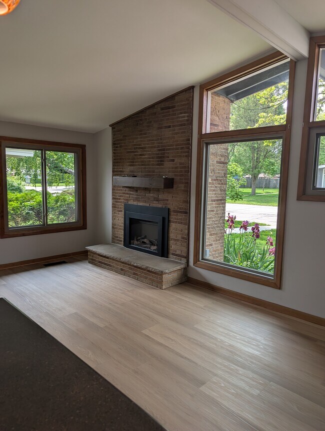 Photo - 7120 W Eden Plz