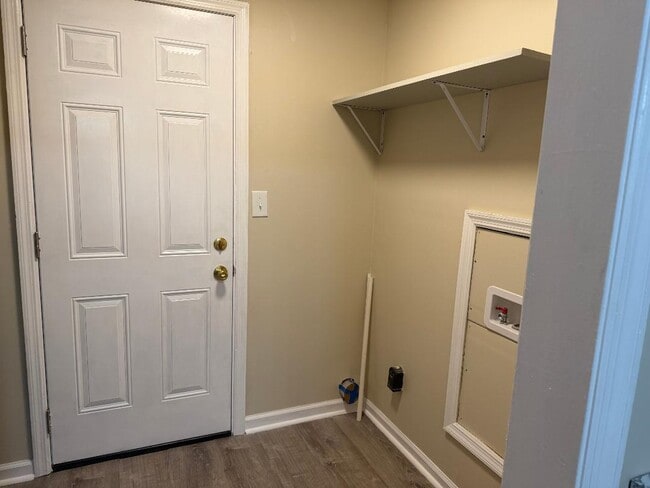 Photo - 1548 Hamilton Dr Unit 101