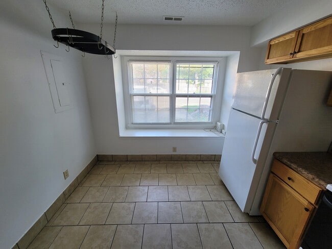 Photo - 921 Wildwood Square Ct