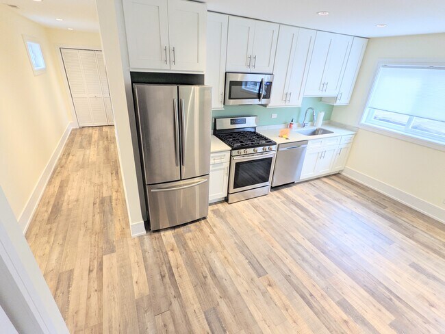 Photo - 1918 N Ridgeway Ave