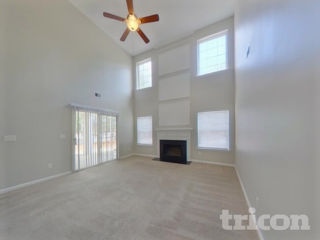 Photo - 263 Siddington Way