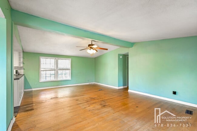 Photo - 148 Pine Tree Path