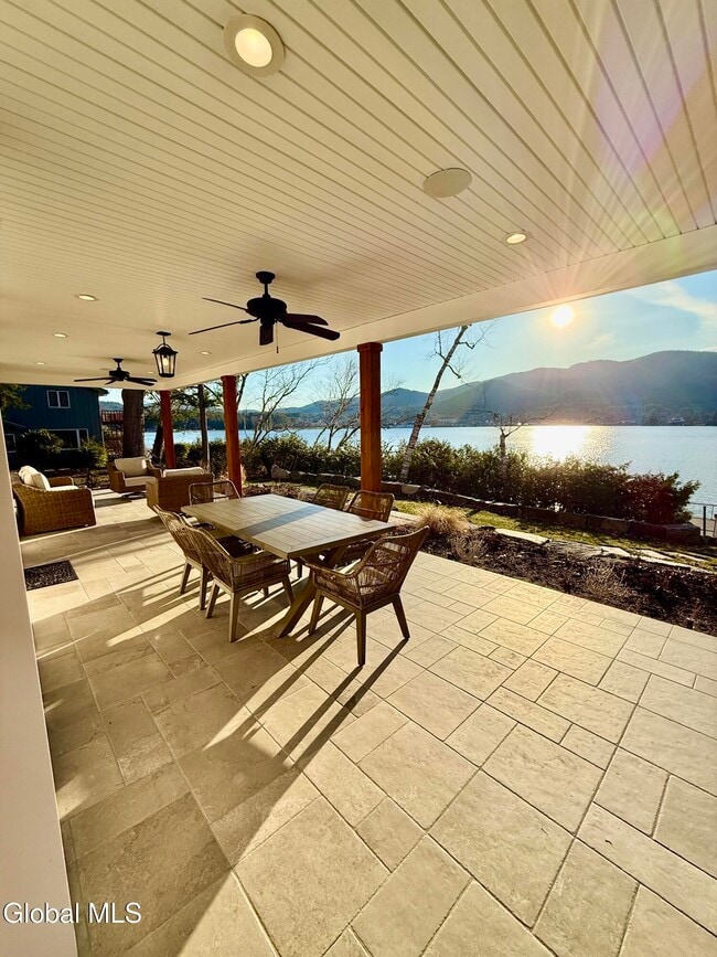 Photo - 16 Newton St