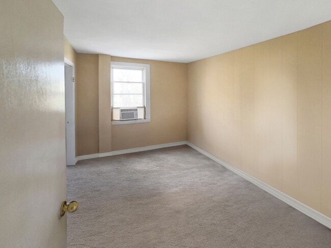 Photo - 35 Terrace Dr Unit 2L